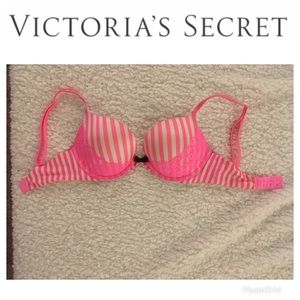 Victoria’s Secret Very Sexy Push-Up Bra